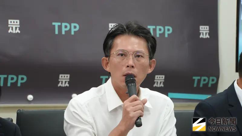 苗栗隨機砍人3人傷　黃國昌盼受傷員警平安